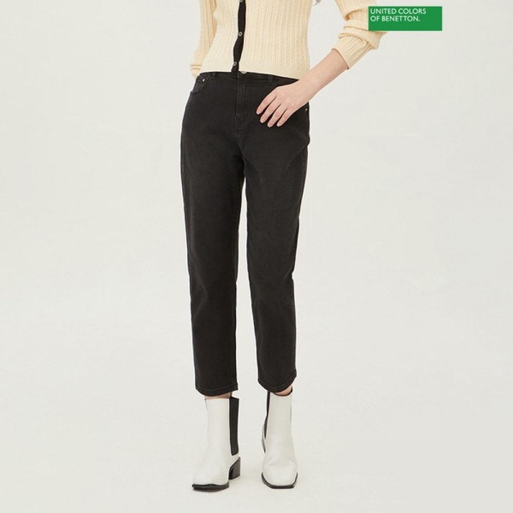 (ベネトン) ベネトンバックレタリング刺繍入りバギーデニムパンツ BADPA6441_BK