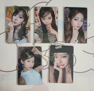 ルセラフィム トレカ公式