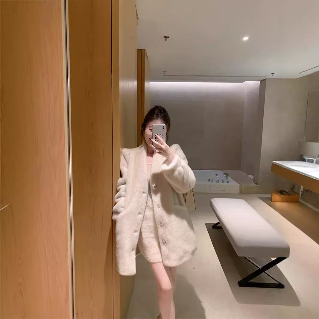 冬の新しい模造ミンクベルベットパフスリーブ環境に優しい毛皮のコートの女性のミッドレングス肥厚毛皮ワンピース毛皮のコート