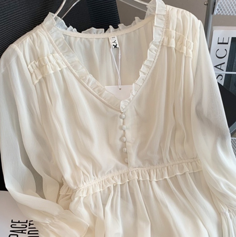 トップス シャツ ブラウス カットソー 袖あり 長袖 Vネック レース シフォン ウエストマーク 薄手 かわいい 大人可愛い きれいめ シンプル おしゃれ お洒落 こなれ感 ラブリー キュート 5,621円