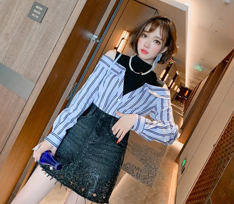 レディース トップス シャツ 長袖 袖あり ラウンドネック オフショルダー 襟なし ボタン 切り替えデザイン かわいい 大人可愛い シンプル カジュアル おしゃれ こなれ感 都会的 ストライプ 柄 夏