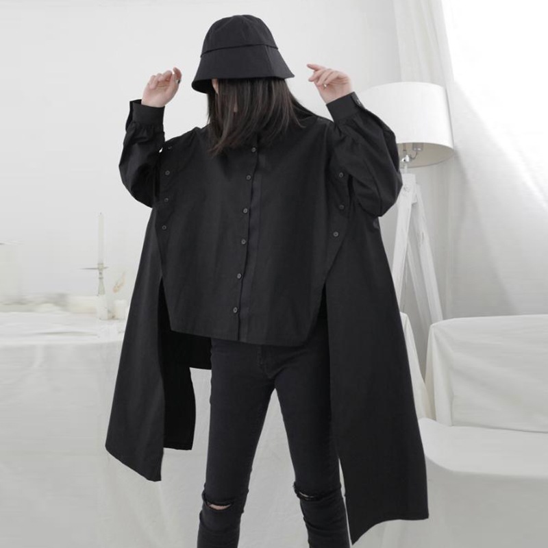 女性の長袖シャツ春の新しいフロントショートバックレングスデザインファッションカジュアル不規則なレディースシャツ無地シンプルで用途の広いファッションシャツルーズラージサイズ