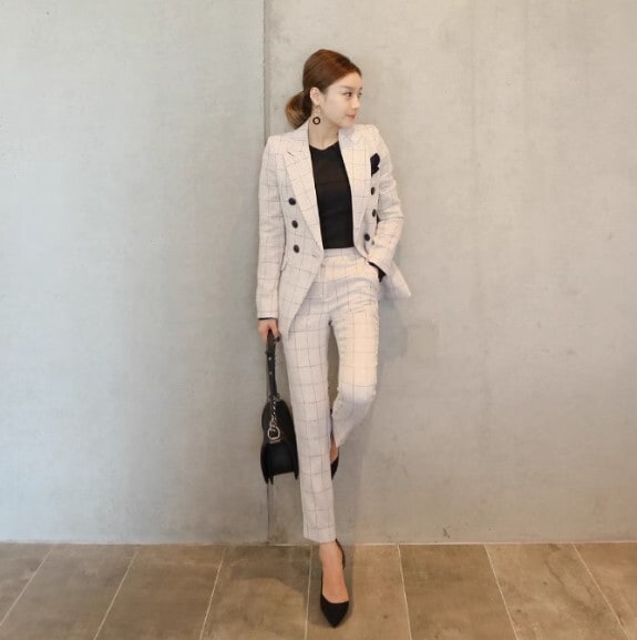 ダブルブレスト セットアップ スーツ クロップドパンツ 9分丈 長袖 スリム かわいい 大人可愛い きれいめ シンプル カジュアル 大人 上品 おしゃれ お洒落 かっこいい レトロ 大人女子 こなれ感 8,221円