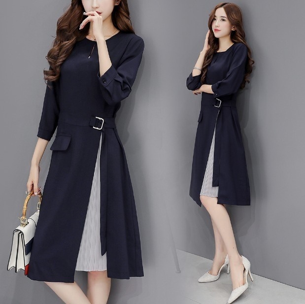 エレガントシフォンプリーツドレス バイカラー 七分袖 ウエストベルト Aライン 膝丈 ミディ丈 ラウンドネック ネイビー フェミニン シック パーティー 結婚式 二次会 お呼ばれ ワンピース