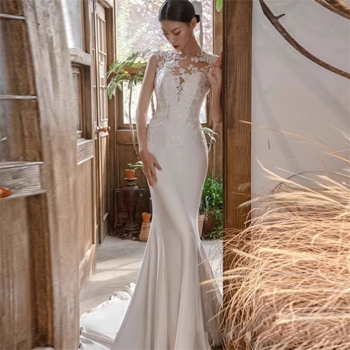 ホワイト　ロング ウェディングドレス 　ノースリーブ　花嫁 結婚式 披露宴 フォマール ドレス シンプル Aライン ウエディング ドレス チュール 可愛い ブライド ドレス 発表会 演奏会 ドレ 14,918円