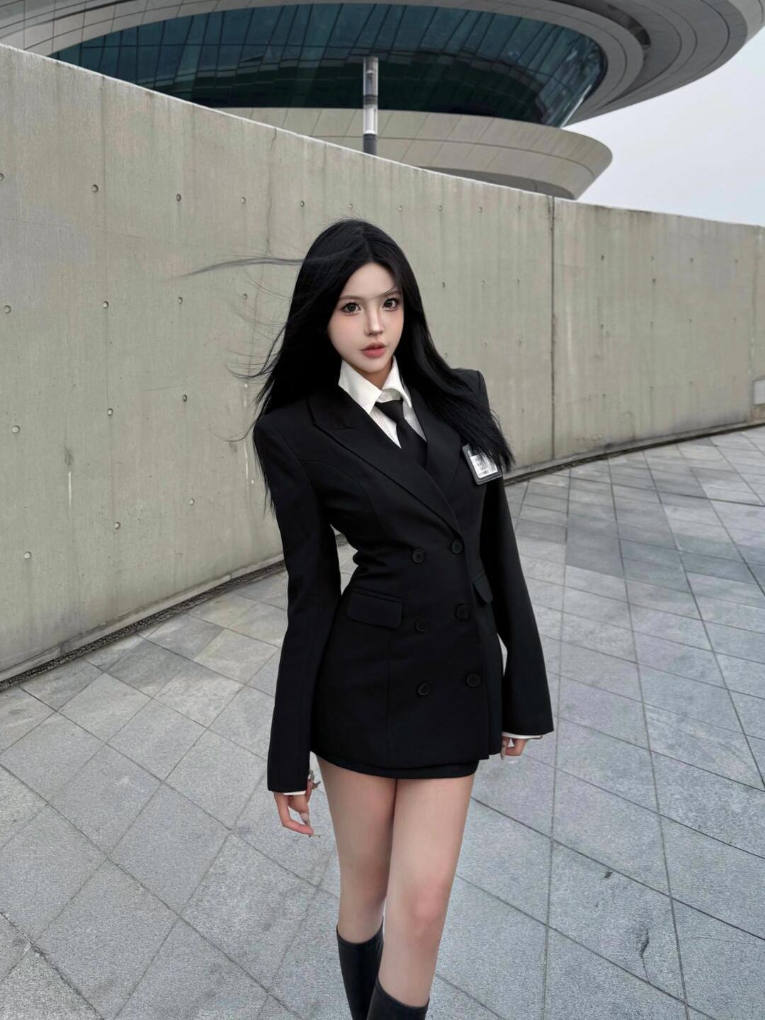 韓国レトロスウィートカレッジスタイルショートウエストジャケット白ボトムシャツハイウエストプリーツスカート3点セット セットアップ