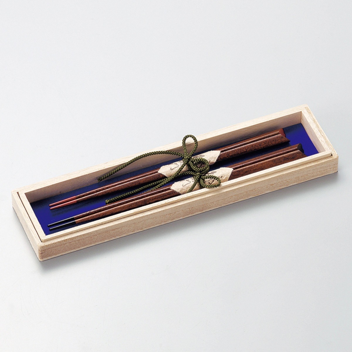 ハート ふたり箸（黒洗朱）宮内庁御用達 お箸 日本製 来客 上品 高級 おすすめ おもてなし おしゃれ プレゼント ギフト 夫婦箸 御祝 誕生日 お揃い 漆塗り うるし 手塗り 越前塗