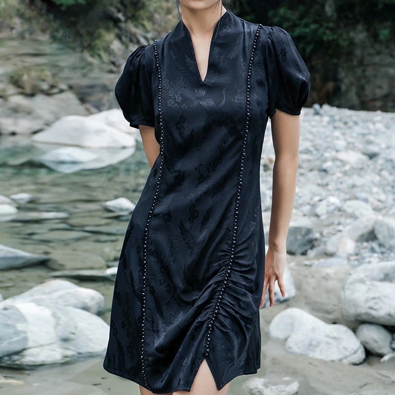 ミニワンピース 夏 スリットワ今週の割引は 25% オフですンピース 半袖 Vネック 鶴模様 花柄 チャイナ風ワンピース 黒