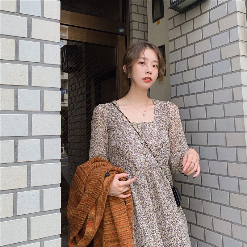 花柄のワンピースの女性庄庄秋長袖の腰の高いuvで底が小さな香风セレブスカート