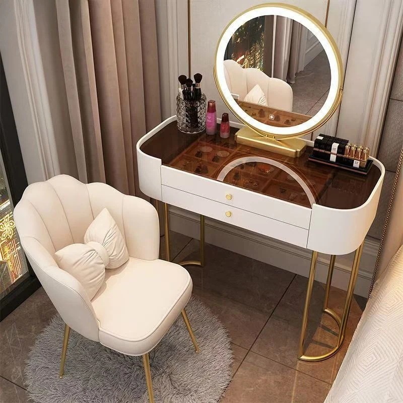 ベッドルームドレッシングテーブルシンプルモダンソリッドウッドメイクテーブル小さなストレージ統合された小さなアパートドレッシングテーブル