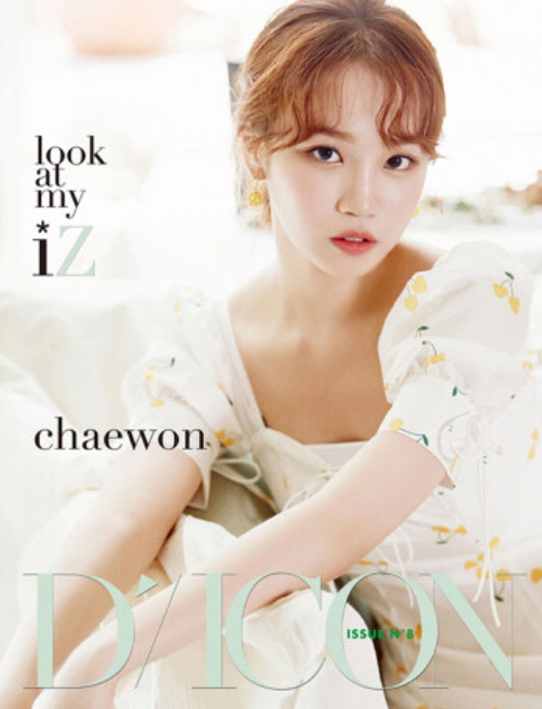 D-icon IZ*ONE Photobook [look at my iZ] 05.KIM CHAEWON 김채원 未開封