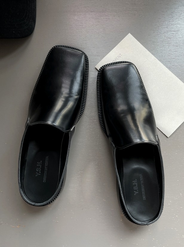 [COSYHARU公式] Liner Black Leather Mule