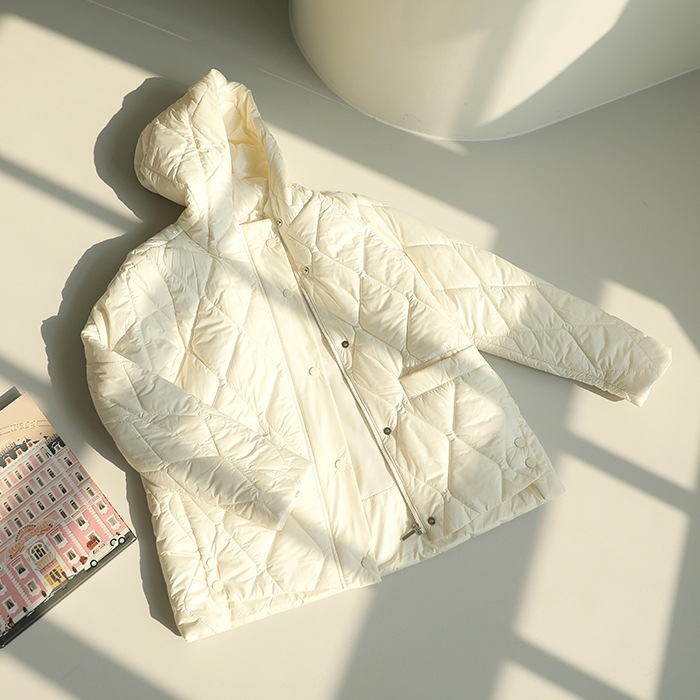 [韓国ファッション] ハイネック フード付き ダイヤキルティングジップアップ 中綿ブルゾン