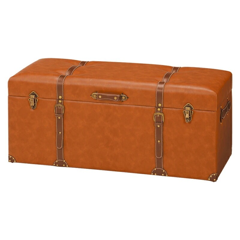 チェスターシリーズ　収納スツール(ライトブラウン)　MC-6002LBRセンスと遊び心あるトランク型収納スツール