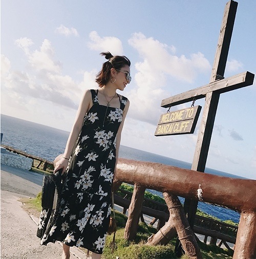 1167．花柄ノースリーブロングワンピース（ブラック）