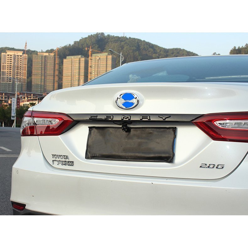 テールゲットガーニッシュ新型カムリ 70系 CAMRY専用設計 リアガーニッシュ 四色 外装 パーツ 1PCS アクセサリー　カスタム