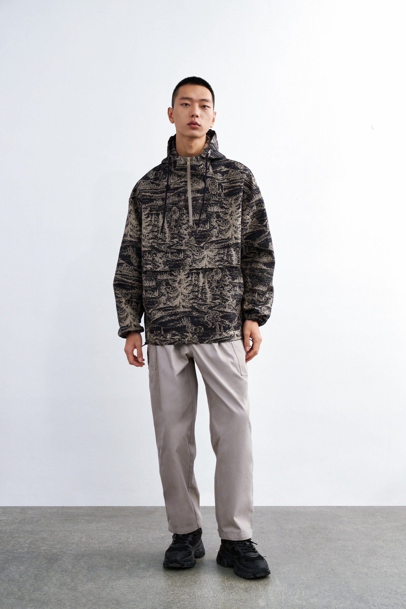 春 メンズ レトロ プリント ルーズ フード付き ブラウスシャツ 個性的 ユニーク カジュアル ブラック XS S トップス ブラウス 袖あり 長袖 きれいめ シンプル 大人 上品 おしゃれ お洒落