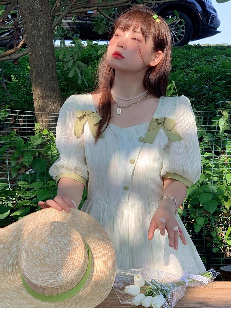 グリーン プラスサイズ ドレス フランス デザイン レトロ 個性的 ワンピース 膝下 袖あり 5分袖 五分袖 パフスリーブ 襟なし かわいい 大人可愛い シンプル カジュアル おしゃれ お洒落 個性的