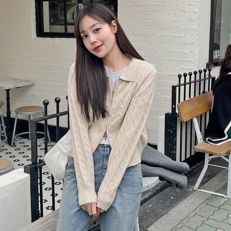 トップス カーディガン 長袖 襟付き ファスナー ニット ケーブル編み 大人可愛い きれいめ シンプル カジュアル 大人 上品 おしゃれ 大人女子 こなれ感 個性的 存在感 とろみ感 抜け感 無地 春