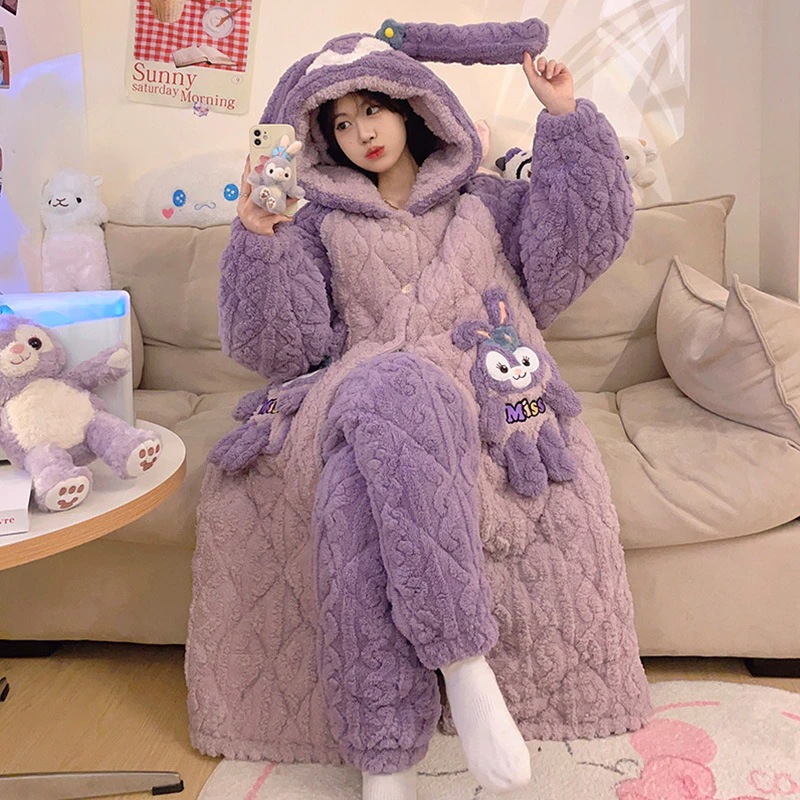 秋冬の三階に綿を挟んで寝ている服の女性にベルベットをつけて新しいサンゴのパジャマの女性のかわいい家庭服を厚くする