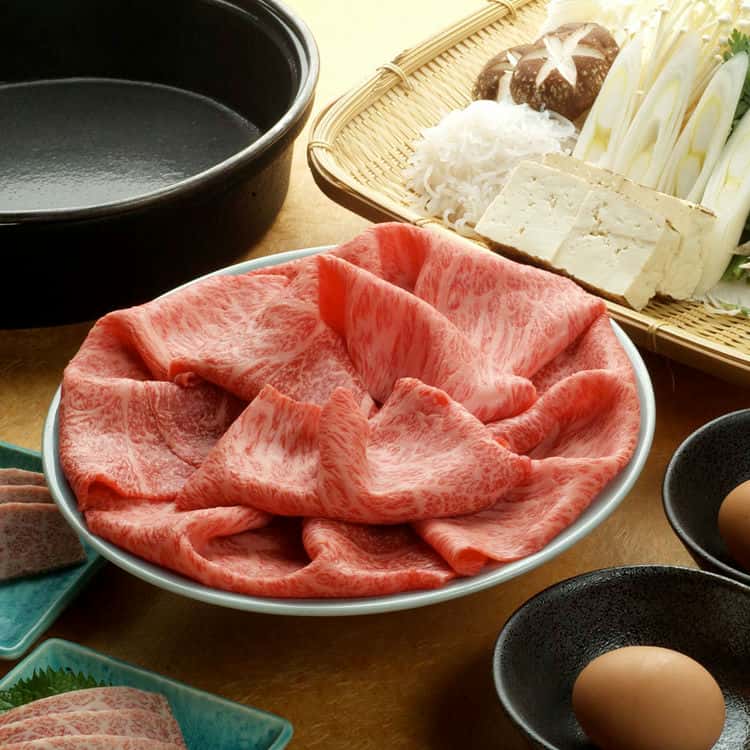 岩手 前沢牛 肩薄切り (すき焼き しゃぶしゃぶ用) 300g (150g2パック) 離島は配送不可 4800026 お歳暮 お中元 お土産 ご進物 ギフト 贈り物に最適