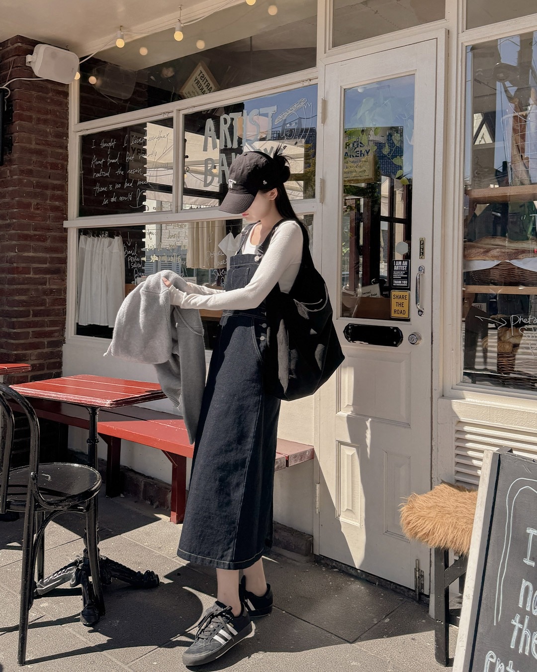 バックスリット入りサスペンダー韓国ファッション レディース