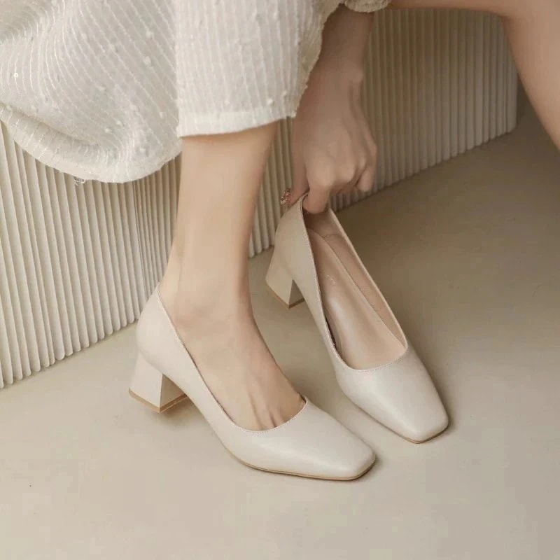 メリージェーンシューズ 耐久性 ハイヒール 韓国ファッション シューズ スクエア靴 レディース 美脚パンプス 靴 疲れない 太ヒール