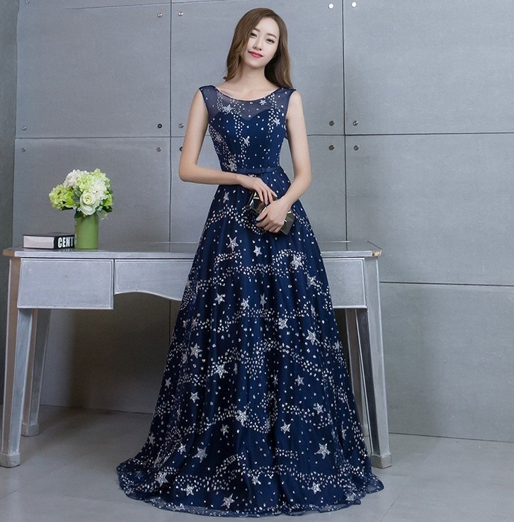 A1056.ノースリーブUネックワンピース 2019 春夏 sale 春夏 sale ドレス スター柄 エレガント お呼ばれ 結婚式 披露宴 パーティー 女子会 レストラン デート 100,000円