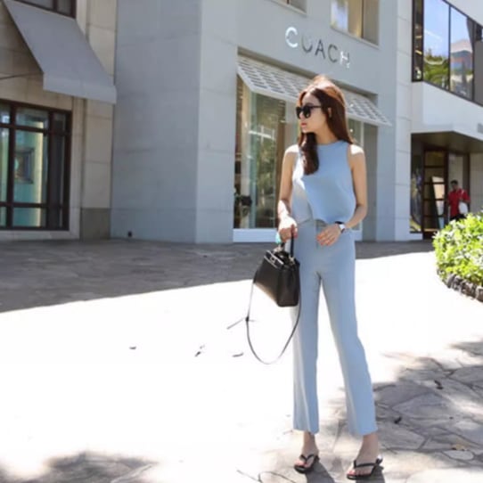 セットアップ ツーピース ストレートパンツ ロング丈 袖なし ノースリーブ ラウンドネック 襟なし スリット ファスナー ハイウエスト ポリエステル 大人可愛い きれいめ シンプル 大人 上品