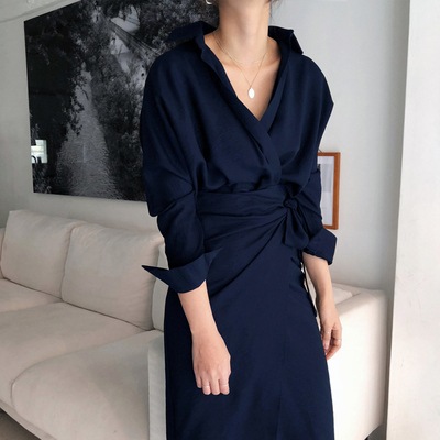 ワンピース デート ミモレ ミモレ丈 袖あり Vネック スリム タイト 細身 かわいい 大人可愛い きれいめ シンプル カジュアル 大人 上品 おしゃれ お洒落 主役級 存在感 春 秋 10代 20代