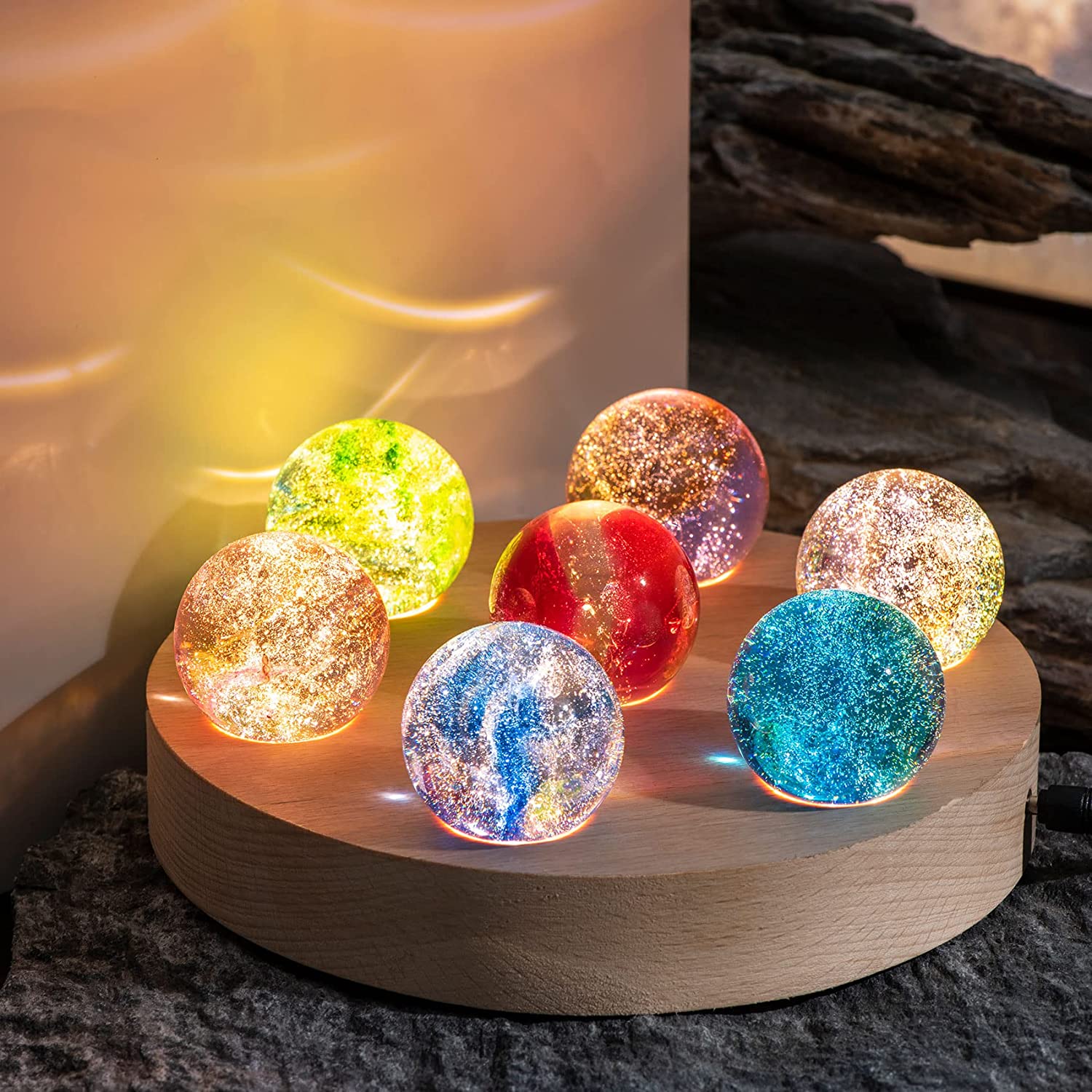 水晶玉 置物 おしゃれ 誕生日プレゼント女性 男性 LED 7色 クリスタル ボール インテリア 間接照明 雰囲気作り オブジェ ベッドサイ ドランプ 癒しグッズ 寝室 ライト おしゃれ ホ