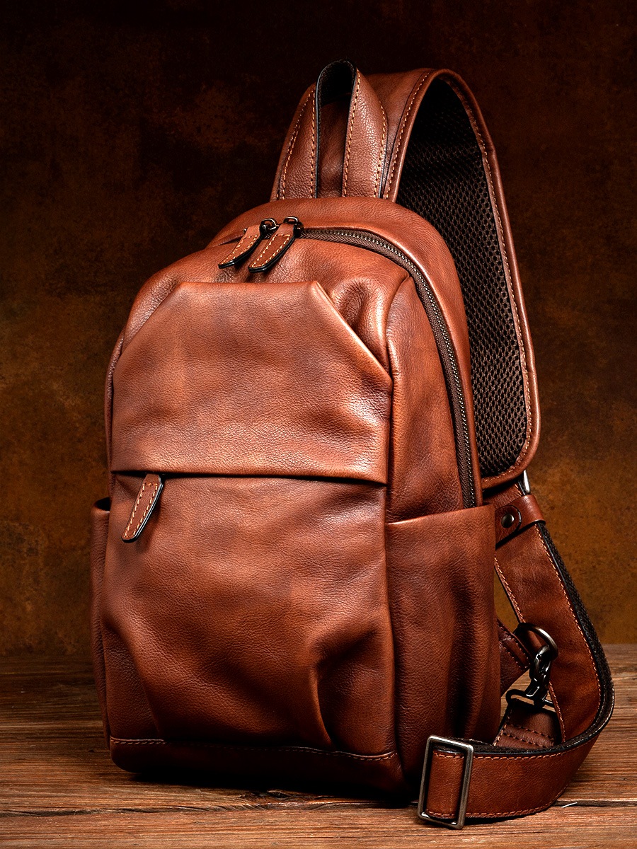 レトロな潮の手の手の遅い時間を包む本革の胸バッグカジュアルなショルダーバッグ頭層植なめし牛の皮の単肩バッグ男性のリュックサック