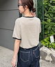 ライトベージュ