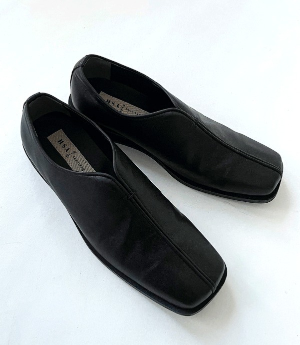 [COSYHARU公式] Hennessy line shoes