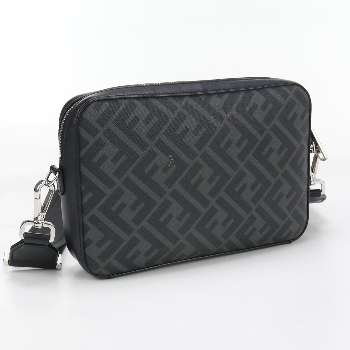 カメラケース ダイアゴナル 7M0286 ショルダー PVC/レザー ブラック【中古】 メンズ 74,113円