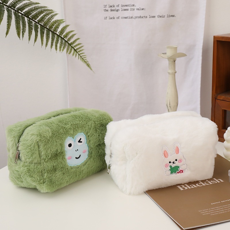 韓国インスタイルシンプルガールハートぬいぐるみ化粧品袋大容量日本のかわいいクマ収納袋ポータブル