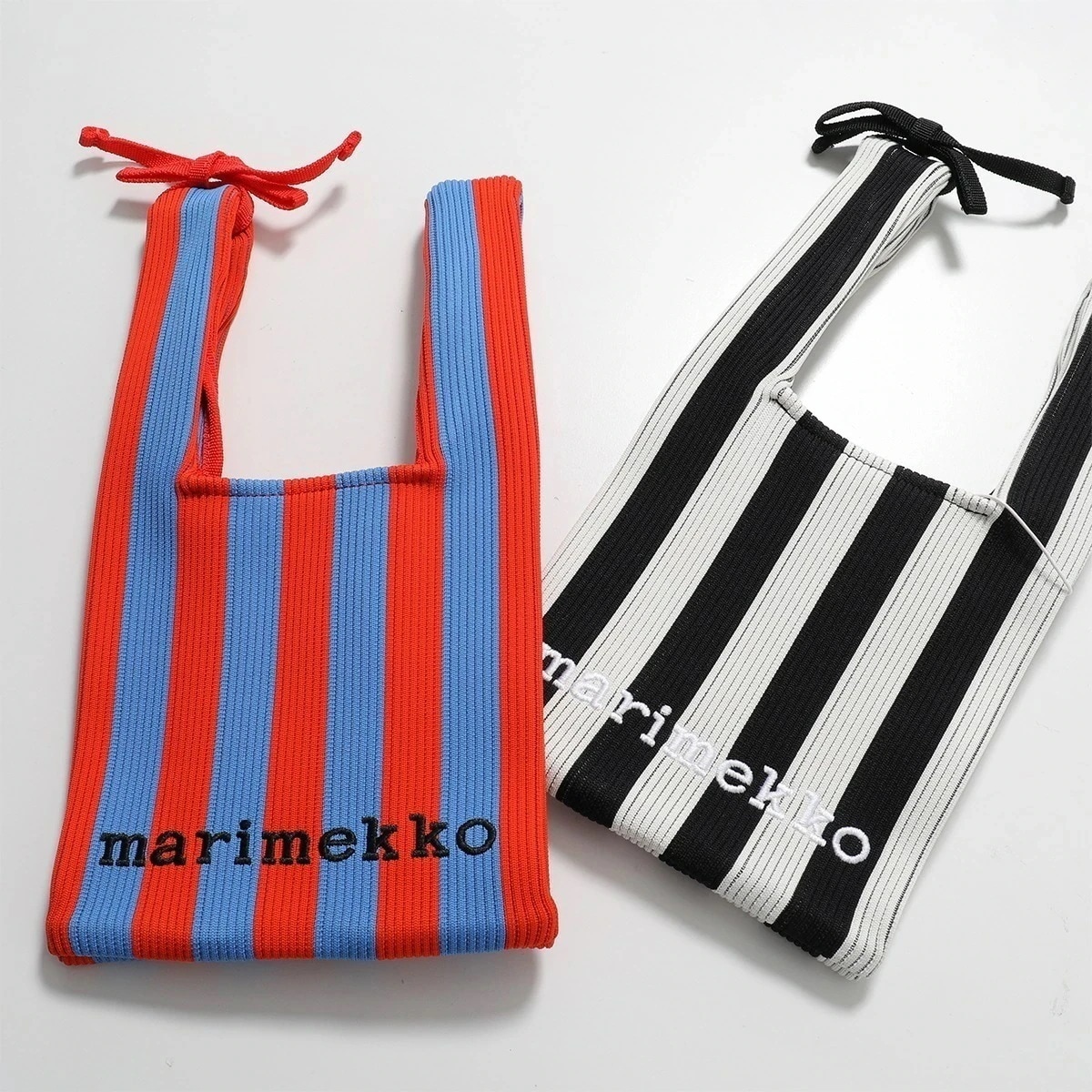 marimekko マリメッコ ハンドバッグ Knitted Mini Tote Merirosvo ニット ミニ トート メリロスヴォ 094144 レディース ストライプ ロゴ刺繍 鞄 カラー2色