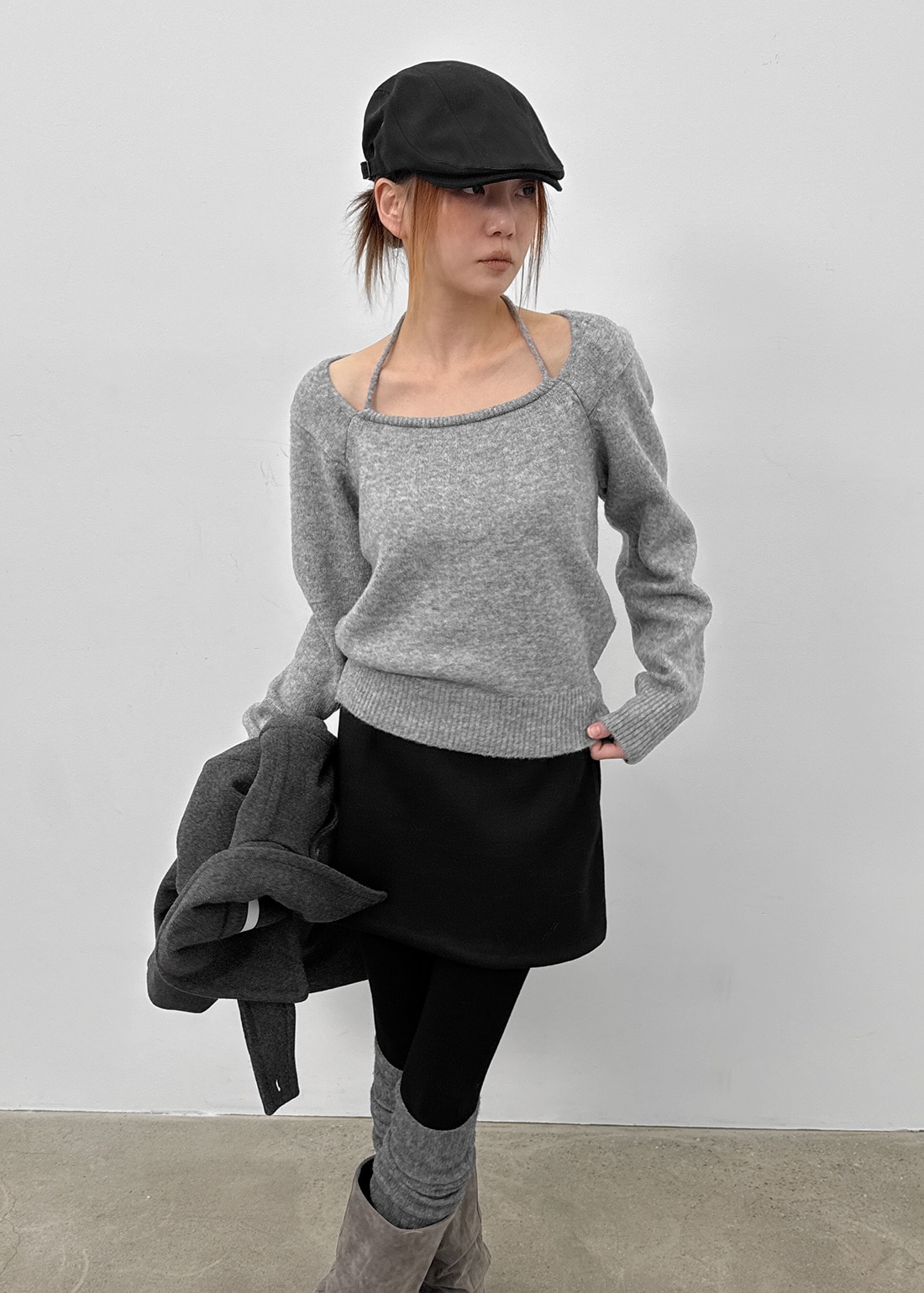 ロレッティ ホルター ラウンド ニット