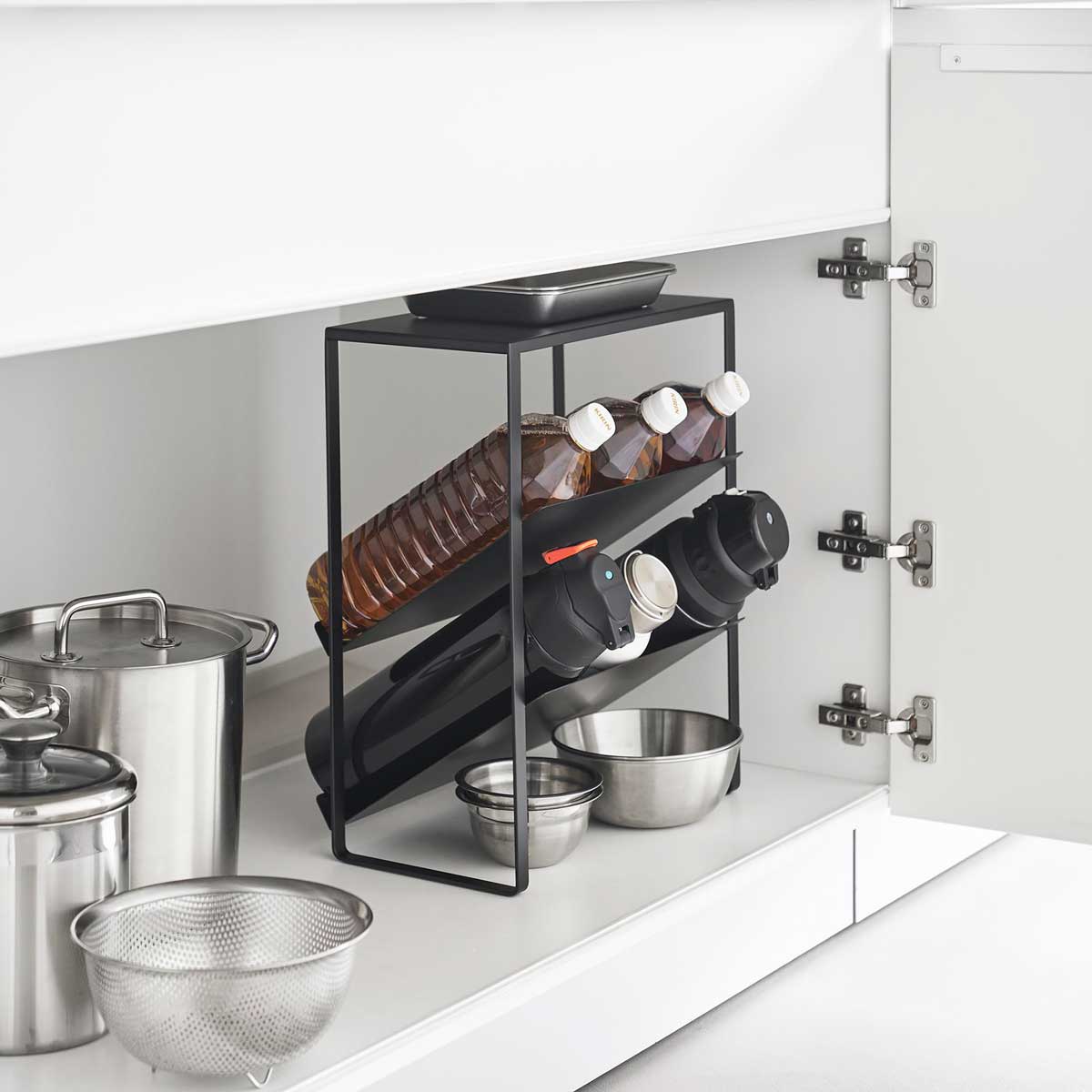 ボトルラック 山崎実業 tower タワー シンク下天板付きボトル&ジャグボトルストッカー 1337 ブラック