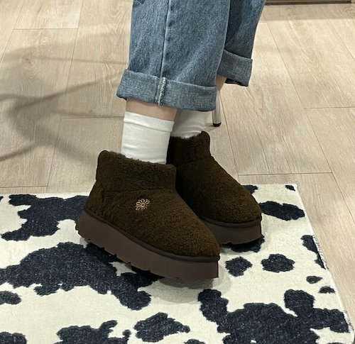 【Mardi Mercredi】CLASSIQUE 身長アップ 4cm台 ムートンブーツ Qoo10 Mardi Mercredi CLASSIQUE 身長アップ 4cm台
