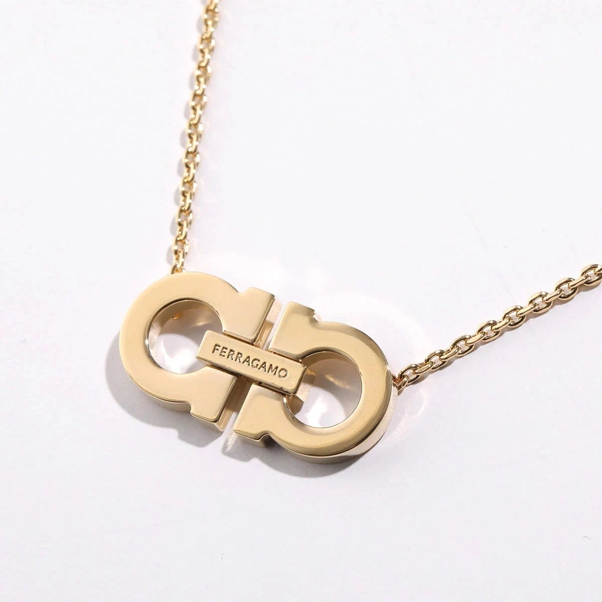 FERRAGAMO フェラガモ ネックレス 76 0872 レディース ペンダント ダブルガンチーニ アクセサリー 真鍮 001/ORO