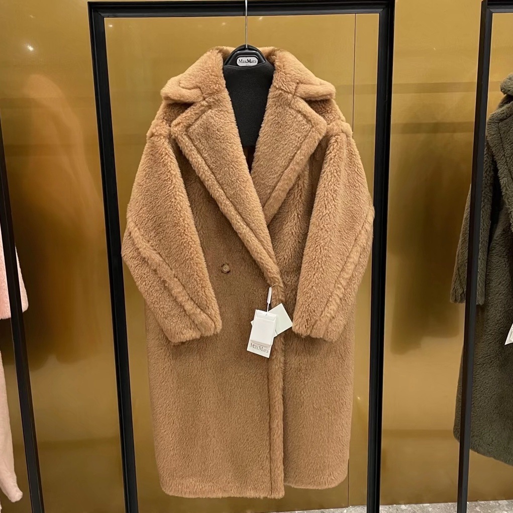 アウター コート ロングコート 毛皮コート 長袖 前開き ロング丈 毛皮 ボタン ポケット かわいい 大人可愛い きれいめ シンプル 上品 ラフ おしゃれ かっこいい カジュアル レトロ こなれ感