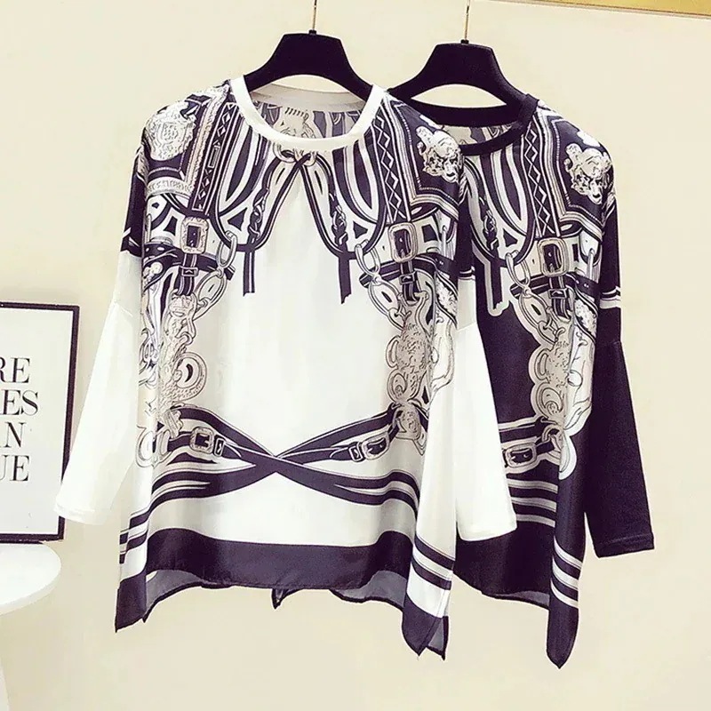 エレガンスプリントトップス　レディース スカーフ柄 感 シルク風 ラグランスリーブ 袖部分カットソー生地 異素材切り替え スカーフプリント 高見え 格上げ シック 上品 クラシカル なめらか1903