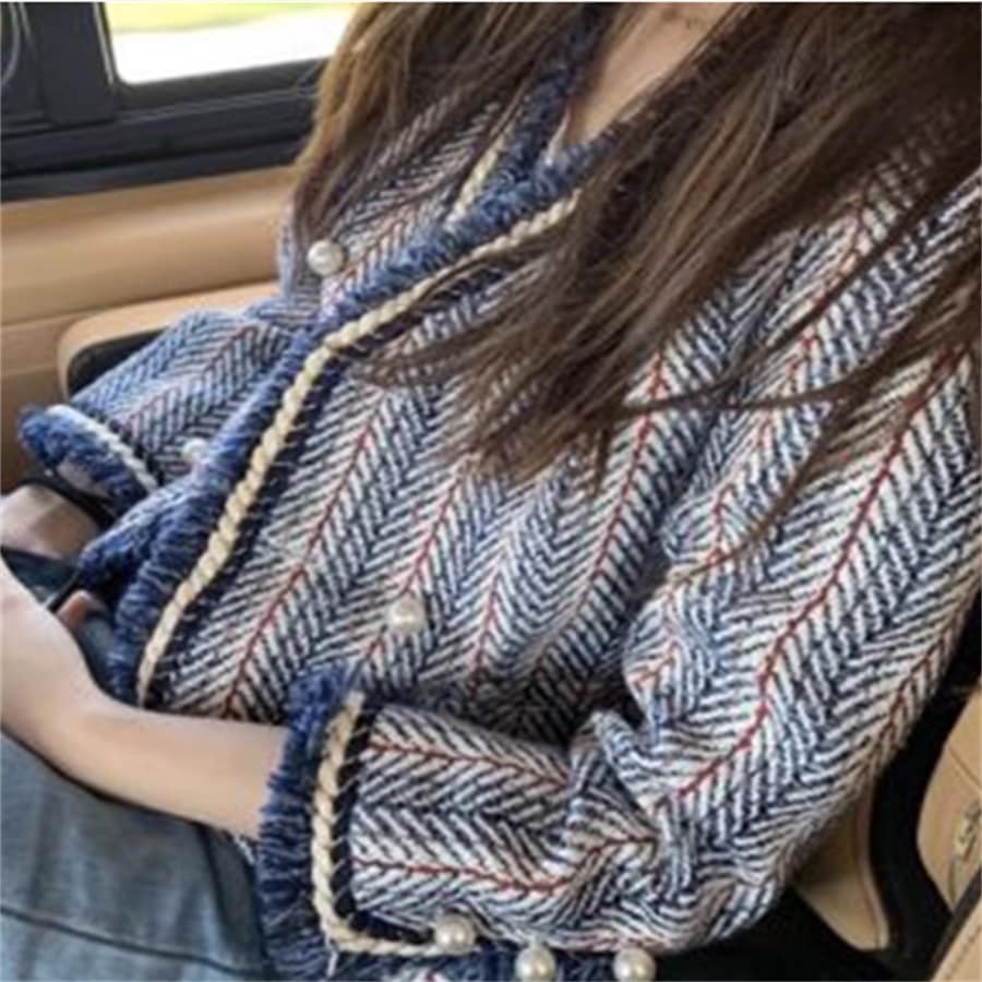 アウター 羽織り テーラードジャケット ショート ショート丈 袖あり 長袖 Vネック フレア Aライン パール 装飾 かわいい 大人可愛い 綺麗 シンプル カジュアル 大人 上品