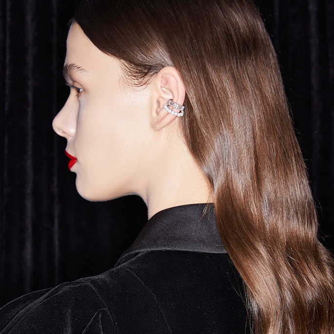 アクセサリー イヤーカフ イヤリング パール かわいい 大人可愛い きれいめ シンプル 大人 上品 おしゃれ お洒落 エキゾチック 大人女子 こなれ感 キュート ガーリー セクシー エレガント