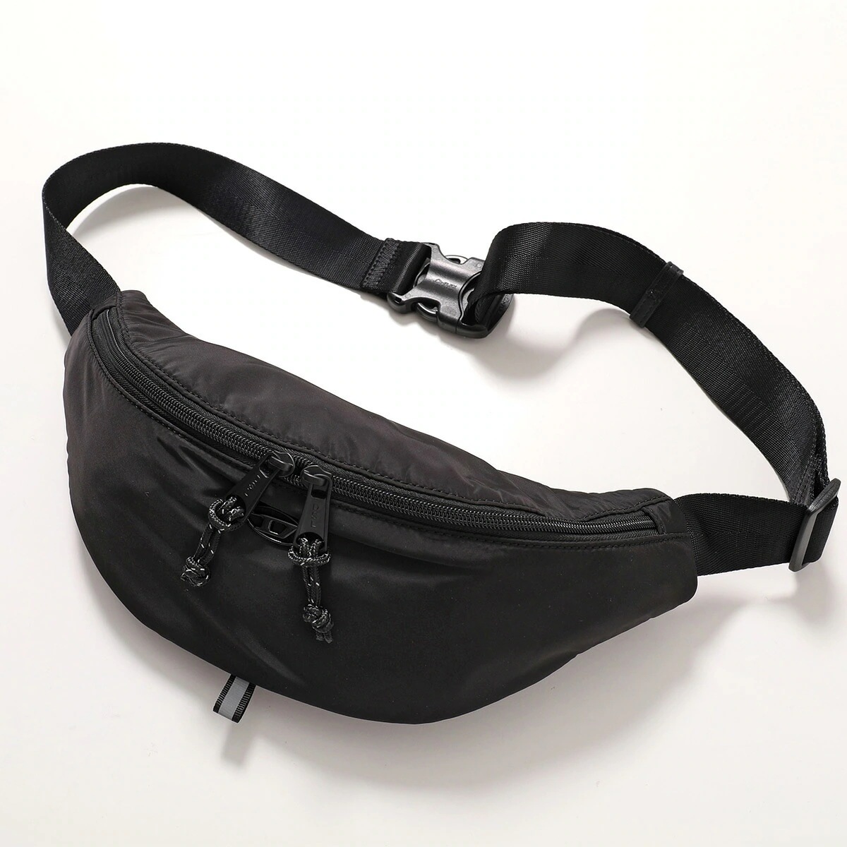 DIESEL ディーゼル ボディバッグ D-PACK X10311 P8166 メンズ レディース ベルトバッグ クロスボディ オーバルD ロゴ ウエストポーチ 鞄 T8013