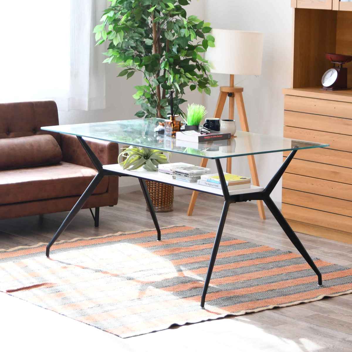 ダイニングテーブル 4人掛け ガラス 収納スペース付き 幅140cm ガラステーブル テーブル ダイニング 4人用 長方形 四角 スチール 脚 おしゃれ スタイリッシュ モダン