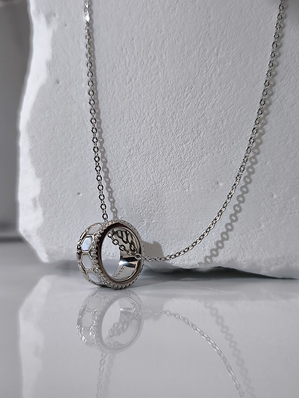 【Silver 925】シェル×ジルコニア六角模様ネックレス