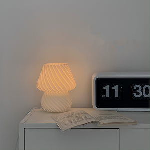 LED電球 ガラスストライプマッシュルームライト 雰囲気 ベッドサイドランプ