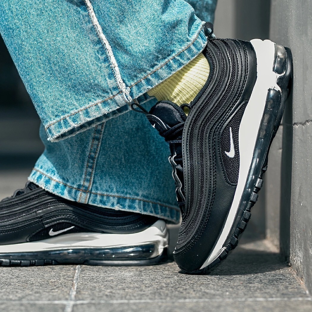 NIKE WMNS AIR MAX 97 MONO ナイキ ウィメンズ エアマックス スニーカー ( 黒 ブラック 白 ホワイト レディース メンズ DH8016-001 )